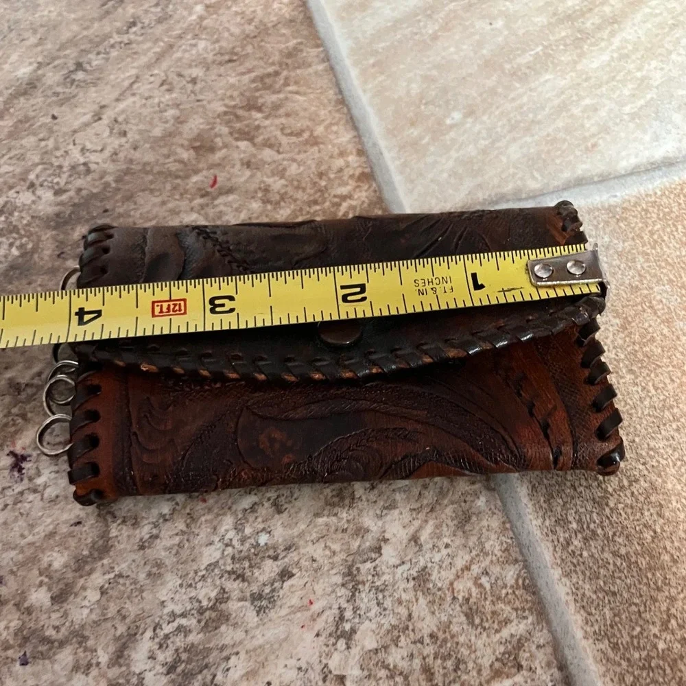 Vintage Handy USA Brown Tooled Leather Key Case Floral Whipstitch 6 Hook Wallet